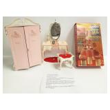 Group of vintage Barbie furniture - Suzy Goose