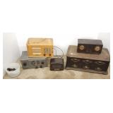 Group vintage radios, etc. incl. RCA,