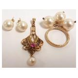 Pair of 14K pearl earrings, 14K gold & pearl ring