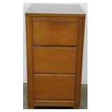 Mid-century modern 3 drawer stand 18" w x 20"d x