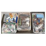 Group of Lego building pieces & figures - approx.