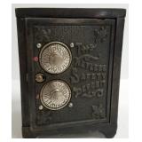 Antique keyless safety deposit iron bank 6" high