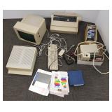 Apple II GS computer with monitor, hook ups,