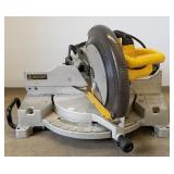 DeWalt compound mitre saw WD705 with 12" blade