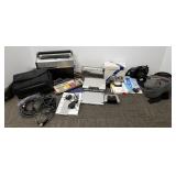 Group incl. Zenith Trans Oceanic radio, Yashica