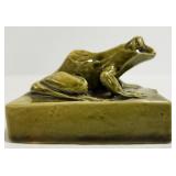Arts & crafts pottery frog - 2 1/2" x 3"