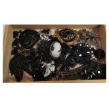 Vintage jewelry - black rhinestone, etc. incl.