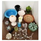 Group incl. antique paperweights, carnival &