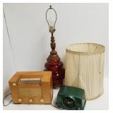 2 vintage radios - Crosley (missing knob) & True