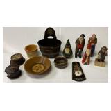 Group of Scandinavian, German, etc. wooden items -