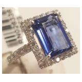 14k white gold ring set with approx. 3.87ct