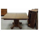 Antique Victorian extension dining table with