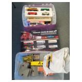 Group of HO trains & accessories