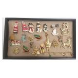 Group of Christmas motif jewerly including