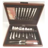 40 pieces of Gorham sterling flatware set 42.5