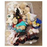 Group of Muffany Vanderbears, etc.