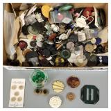 Gp asst. vintage sewing buttons