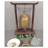 Gp vintage decorative objects incl handmade bell/
