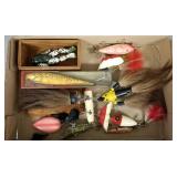 10 vintage, etc. fishing lures incl frogs, Heddon,