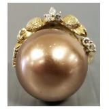 14K gold ring s/w tiny diamonds & a faux pearl-