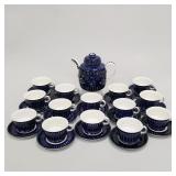 Arabia Finland teapot 7'H 9'D with 14 Arabia cups