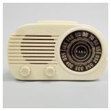 Fada white cloud radio (case crack) 6 1/4'H