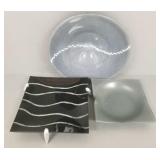 3 pcs art glass: two square trays & one 16' bowl