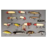 15 vintage fishing lures: 5' largest