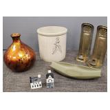 Group incl pottery pcs, metal candle sconces, KLM