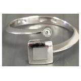 14K white gold modern design ring s/w mother of