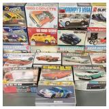 20 asst. 1/25 scale models: cars, hotrods, etc
