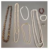 Gp pearl jewelry incl necklaces, bracelets,