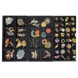 Collection approx. 60 vintage brooches, pendants.