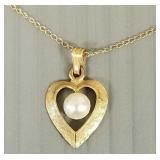 14K gold & pearl heart pendant necklace- 1.4g; 15'