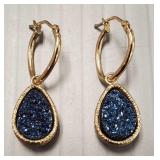 14K gold & druzy earrings- 3.1g- 1 side blue/ 1
