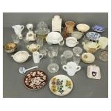 Gp small pottery & porcelain pcs, some salts, doll