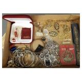 Gp vintage jewelry incl Scandinavian, Majorica,