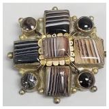 Victorian banded agate gilt metal brooch: 1 7/8'