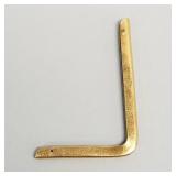 18k gold hallmarked corner/ edge- 1.4g,