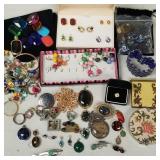 Group jewelry incl some sterling silver, etc