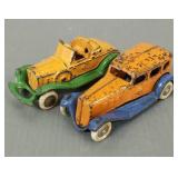2 antique Williams cast iron cars: Packard