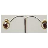 14k gold & garnet earrings- 1.5g, 3/8"L