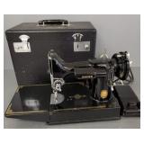 Singer Featherweight S# AL004419 in case w/
