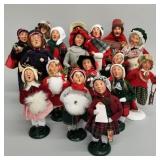 Collection of 17 Byers Choice Ltd caroling figures