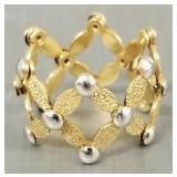 18K gold expandible finger/ scarf ring- 6.9g;