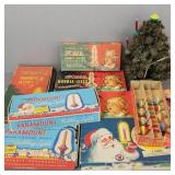 9 boxes vintage Noma, Paramount, etc. Bubble-