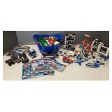 Lg gp asst Legos incl vehicles, buildings,