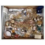 Gp vintage, etc. jewelry incl gold-tone, brooches,