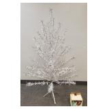Vintage aluminum Christmas tree w/ color wheel