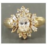 14K gold ring s/w clear stones- 4.4g (1 stone